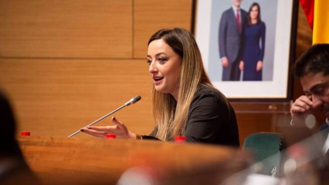 Entrevista a la concejala de Deportes de València, Rocío Gil, sobre las instalaciones deportivas municipales y los próximos eventos en la ciudad.