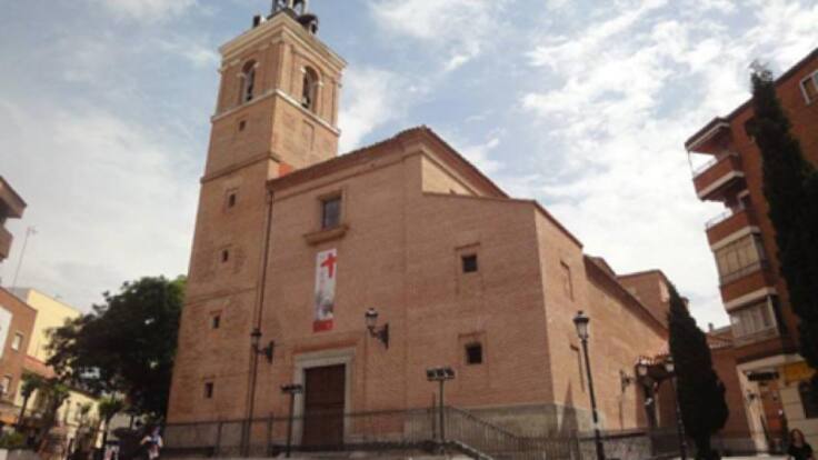 El alcalde de Leganés, Miguel Ángel Recuenco, repasa la declaración de BIC de la parooquia de San Salvador