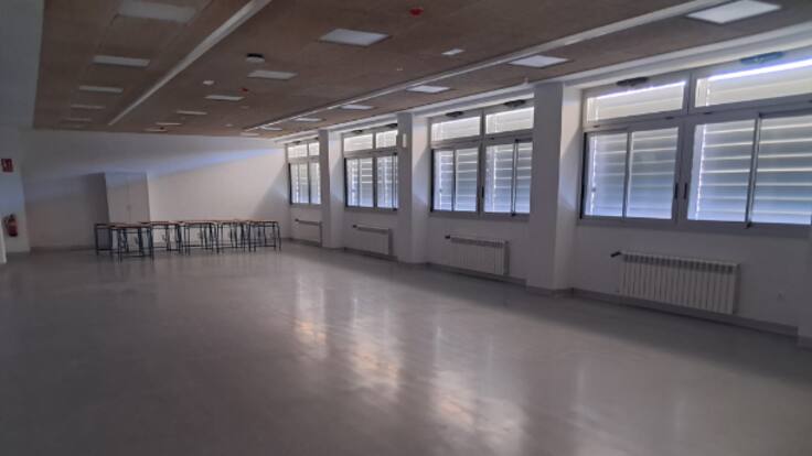 Alumnos de un instituto de FP en Ciudad Jardin comienzan las clases sin materiales