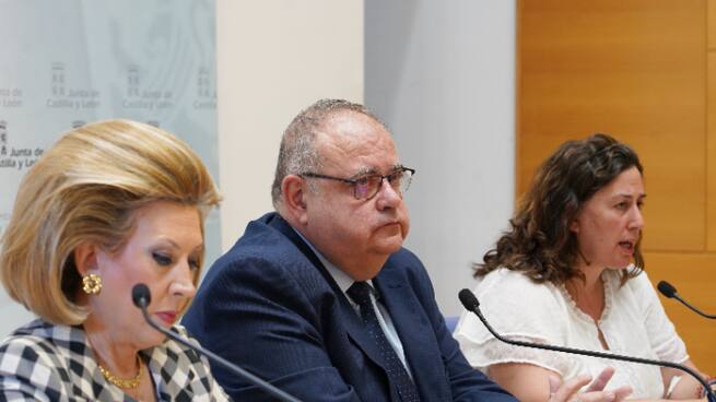 La directora general de Salud Pública, Sonia Tamames, sobre la nueva campaña de vacunación contra la gripe y la Covid