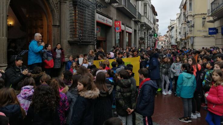 Hoy por Hoy Zaragoza y el día Escolar de la no violencia y la paz (30/01/25)