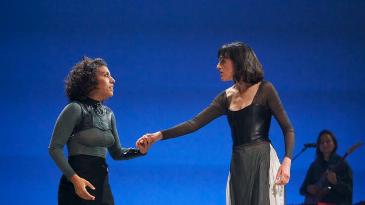 Tragaluz- Entrevista a Màrius Serra, autor del text adaptat del clàssic del Tirant Lo Blanc, amb motiu de la funció a Alcoi