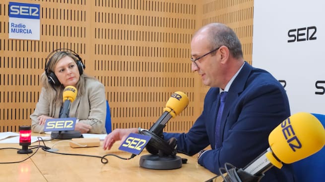 Entrevista al consejero de Educación y FP de la CARM, Víctor Marín