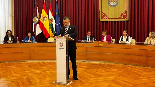 Escobar responde a los grupos y ofrece nuevos anuncios en el Debate sobre el Estado de la Ciudad