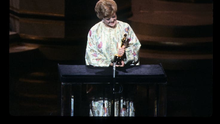 De los bombardeos nazis a los focos de Hollywood: la historia que no te contaron de Angela Lansbury