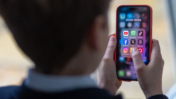 ¿Cómo proteger a los jóvenes frente a fraudes y extorsiones digitales? (26/10/2025)