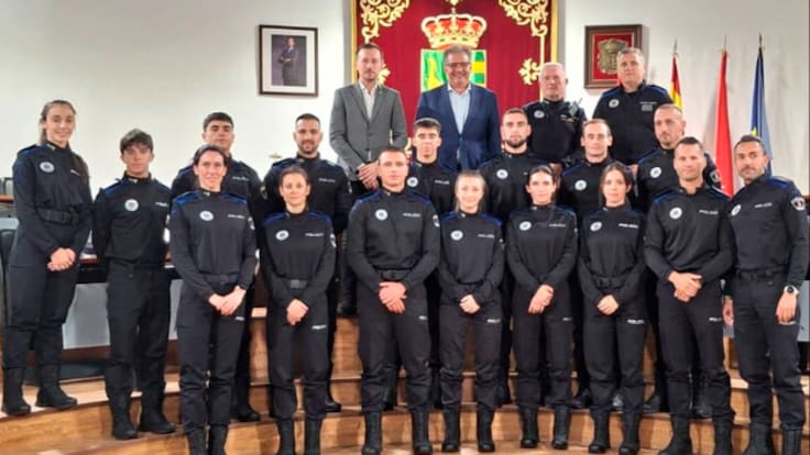 Ramón Jurado, alcalde de Parla, da la bienvenida a 16 nuevos agentes de Policía Local en Parla