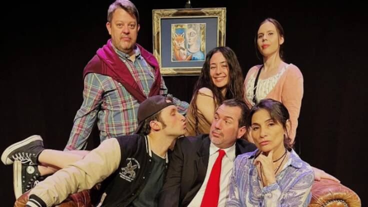 Entrevista al director Marcelo Serre y el actor Adam Enrique antes de la función de 'Bajo terapia' en Alcoy.