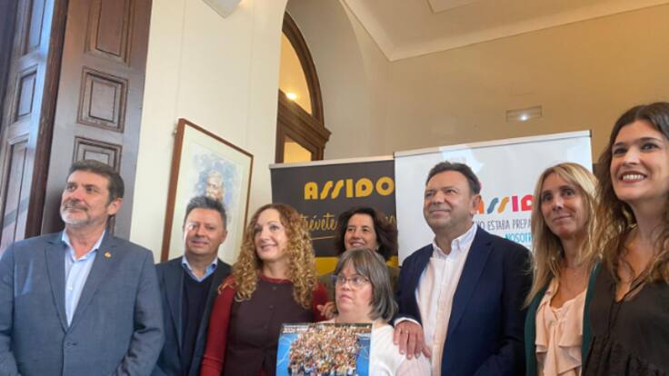 Presentación calendario solidario ASSIDO 2026