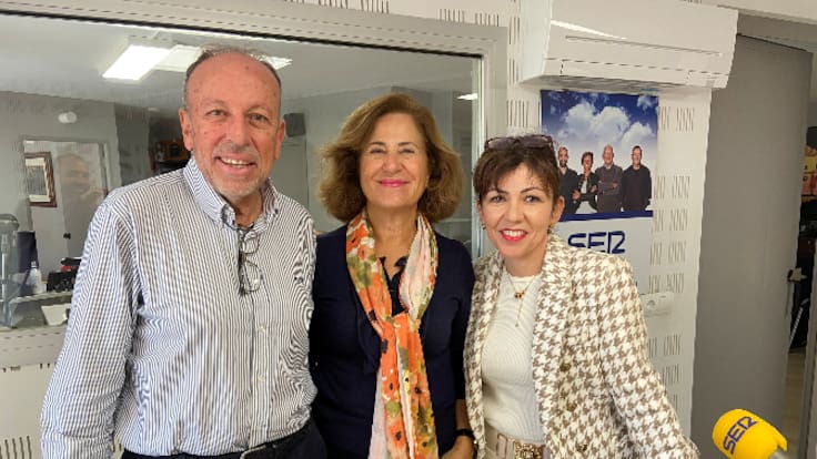 Los 50 años de la muerte de Franco y el retraso en la nueva contrata de autobuses centran la tertulia en la SER