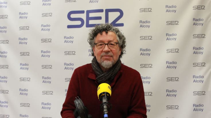 Entrevista a Enric Piera per la presentació del seu llibre a Alcoi.