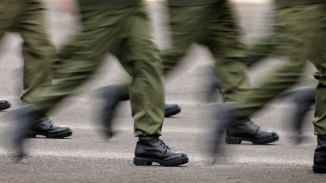 ¿Volverá la mili a España? Un experto analiza la vuelta de este servicio a otros países europeos y cuál es nuestra situación actual