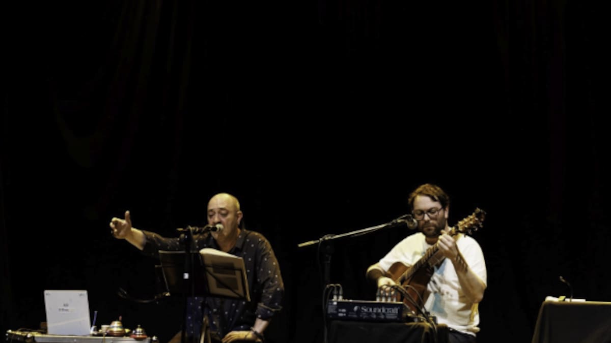 El poeta Víctor M. Díez y el músico Rodrigo Martínez se encuentra en la "Bocamina" (01/12/2025)