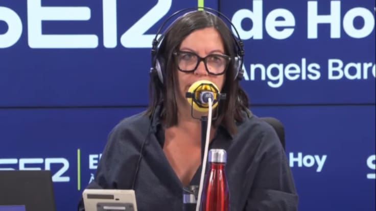 Àngels Barceló confiesa el libro del mundo del corazón que compraría y leería: "Ese sí me parece interesante"