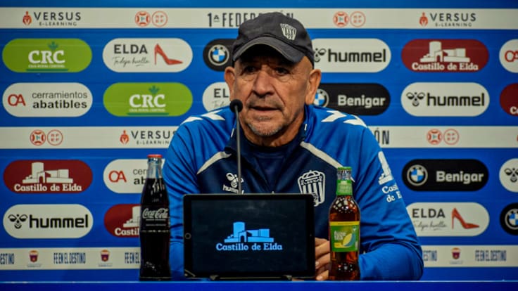 Claudio Barragán, Ent. del Eldense, antes de recibir al Almería en la Copa del Rey