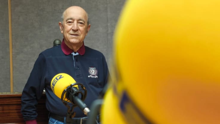 El escritor jiennense Fernando Miras ahonda, con su nuevo libro, en “las sombras de la política”