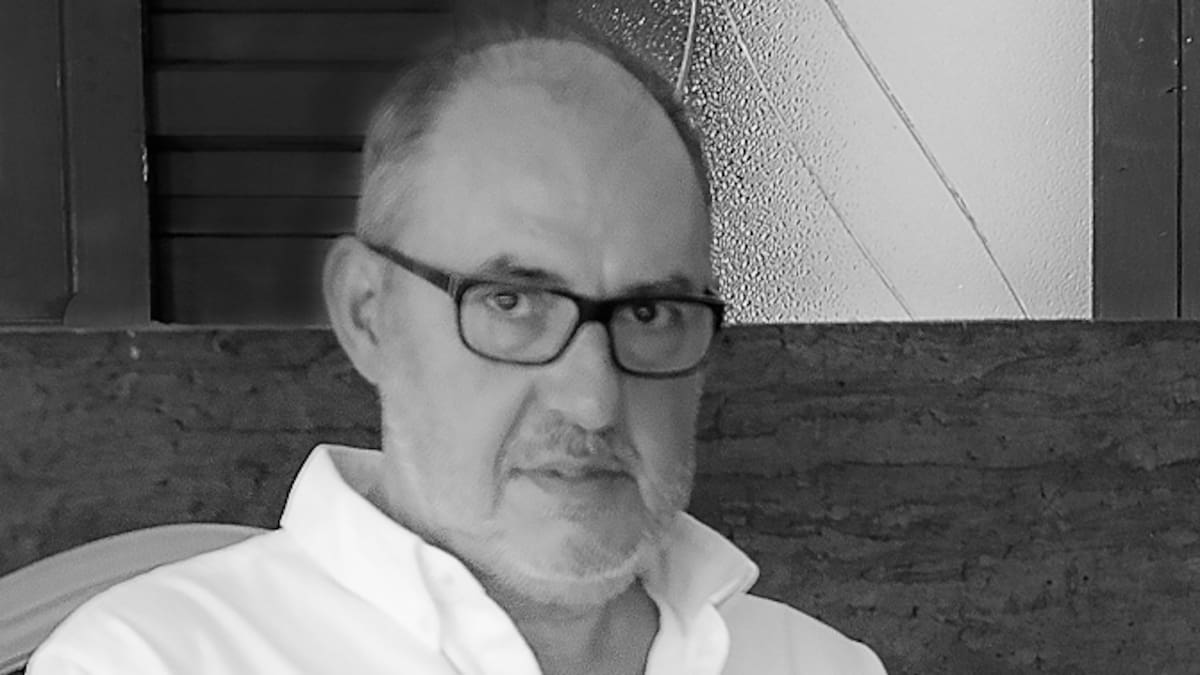 La Columna Javier Llopis (03/12/2025) "A degüello"