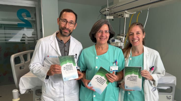 Carlos Velayos, jefe de Cuidados Intensivos en el Hospital de Fuenlabrada, presenta el libro que aborda el síndrome post cuidados intensivos