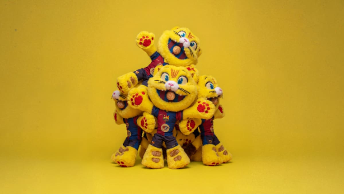 Surt a la venda el peluix del Cat: "És una nova forma de comunicar què és el Barça"