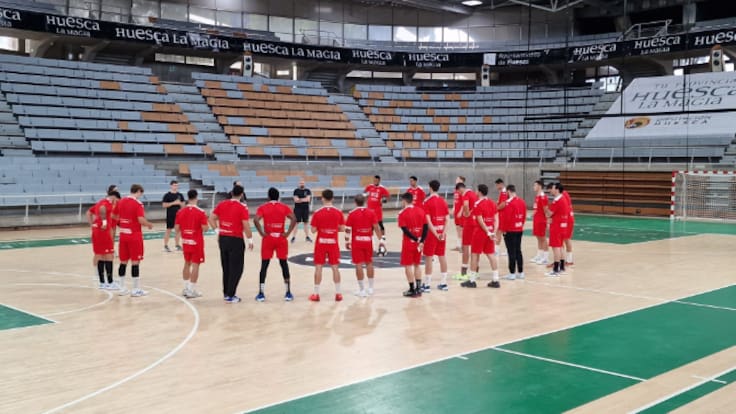 Ben Tekaya analiza la recta final de la primera del Bada Huesca