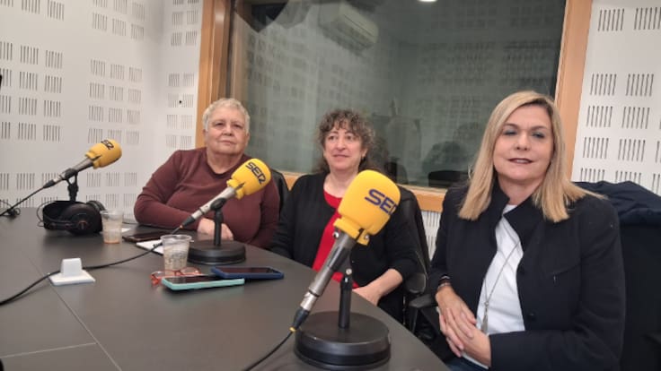 Entrevistamos a Ángela Hernández (CCOO), Feli Velázquez (PAH) y Tere Plaza (Asociación Exedra)