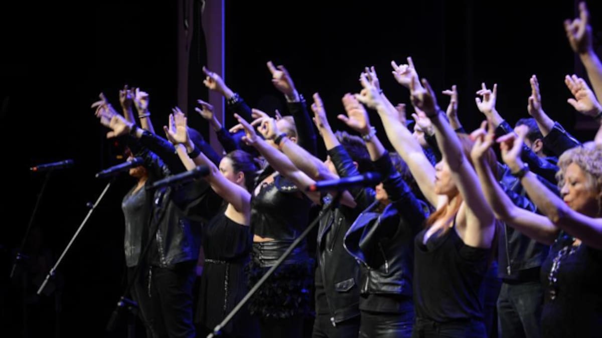 El Ritmo Continúa: “Lion’s Black Roars”: cuando el soul, el pop y el rock se armonizan como coro (10/12/2025)