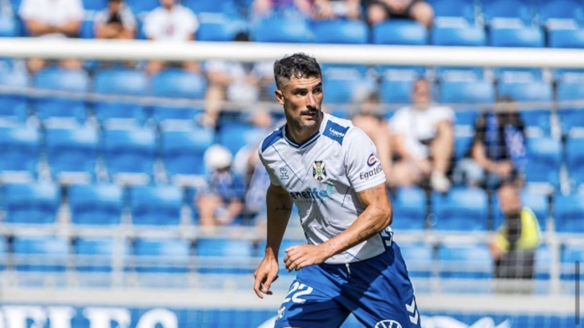 Álvaro Cervera no quiso entrar en detalles sobre el futuro de Álvaro González: "Supongo que un jugador, cuando lo quitas, no se lo toma bien"