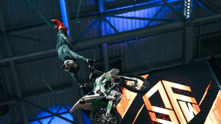El Soloflow Freestyle de Edgar Torronteras vuelve al Bilbao Arena con una novedad histórica: el salto en tándem