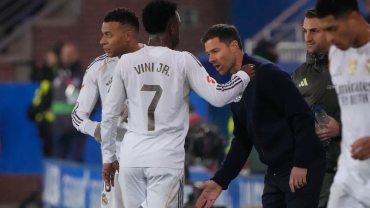 "No puede ser un 'se queda o se va' en cada partido". Xabi Alonso y su Real Madrid sobreviven al ultimátum de Mendizorroza