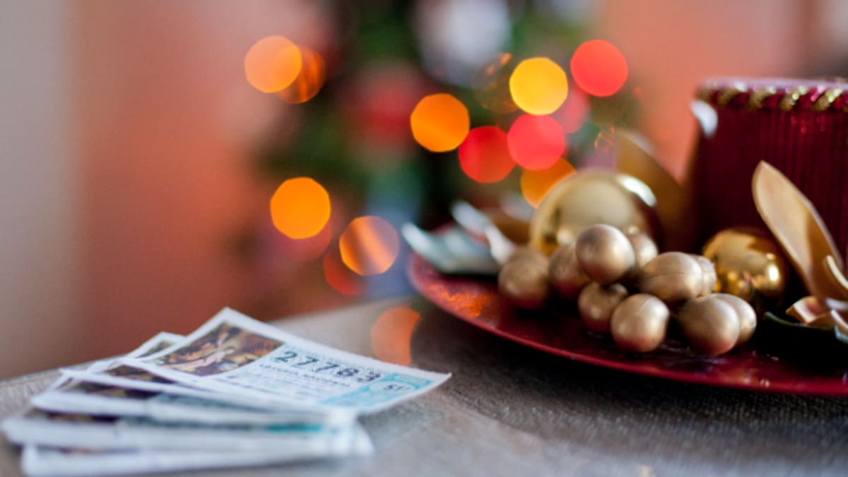 ¿Por qué seguimos comprando lotería de Navidad aunque casi nunca toque?
