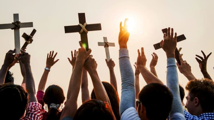 ¿Están los jóvenes acercándose a la Religión?