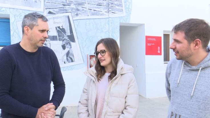 Vinieron a vivir a Almiserà desde Hungría tras comprar una casa sin conocer bien la zona