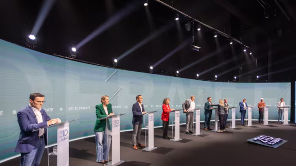 La política extremeña afronta unas elecciones entre denuncias, críticas y con el foco puesto en clave nacional