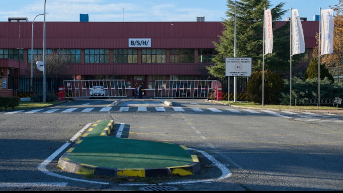 La primera llamada, con Juanjo Hermoso de Mendoza, expresidente del Comité de Empresa de BSH Esquíroz