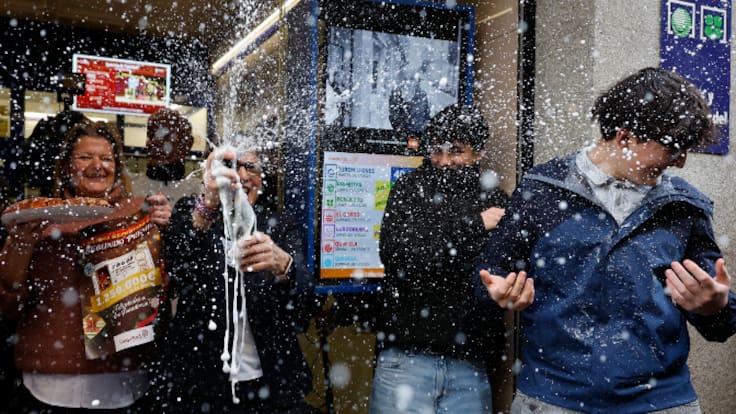 "Te guardo un décimo, como todos los años": le ofrecen dos veces el mismo número de la Lotería por una buena causa... y se lleva 800.000 euros