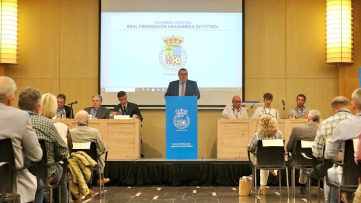 El presidente de la Federación Aragonesa de Fútbol Manuel Torralba hace balance del año 2025