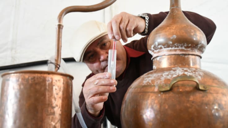 Aguardiente, tapas y verdiales: el fin de semana malagueño se llena de tradiciones navideñas en los pueblos de la provincia