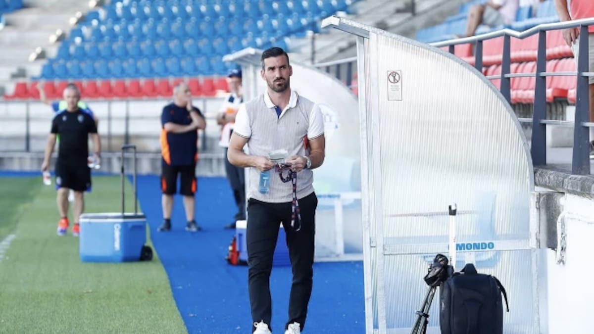 Alejandro Alfaro, miembro de la secretaría técnica del Osasuna, valoró en la SER el próximo partido del CD Tenerife ante el Osasuna Promesas