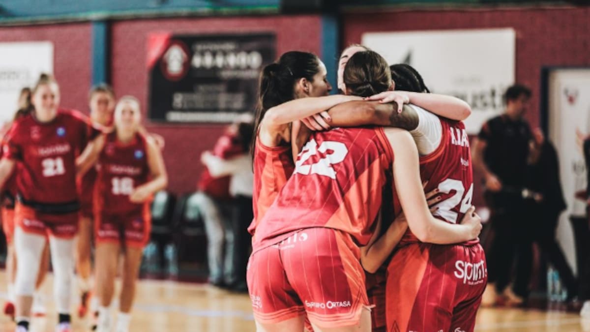 Itziar Ariztimuño vuelve a Maloste con la camiseta de IDK, homenaje incluido: "Ahora mismo, a 2026 le pido la clasificación para la Copa de la Reina"