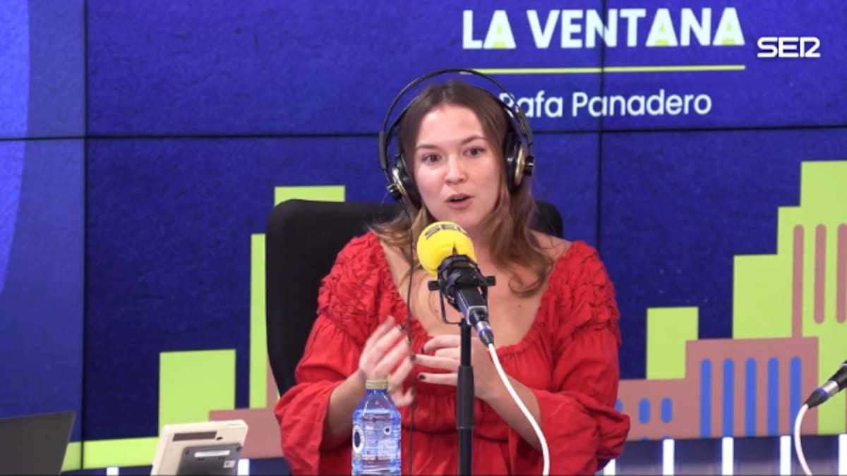 Carla Mouriño, escritora: "Los grandes titulares no siempre se corresponden con lo que pasa en la calle"