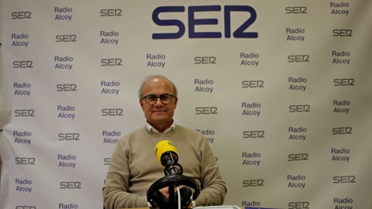 Tragaluz-Entrevista a Miguel Ferrándiz, d'Amics de la Música d'Alcoi, per la representació de l'òpera 'Il trovatore' a Alcoi