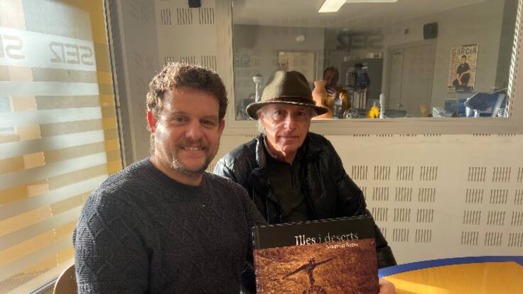 Un recorrido visual y literario por las 'Illes i deserts' del fotógrafo Joaquim Seguí