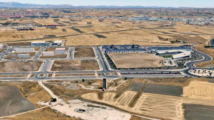 Bruno Garrido, concejal de Desarrollo Urbano e Industrial de Parla, habla de las garantías medioambientales del desarrollo 'Parla Progresa'.