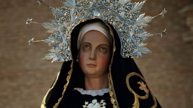 La Cofradía de la Soledad de Medina del Campo celebra “40 años de devoción”