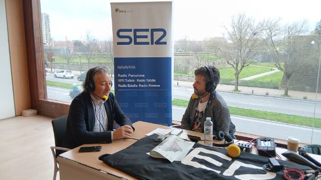 Hoy por Hoy Navarra desde Navartur con su director, Luis Cortés