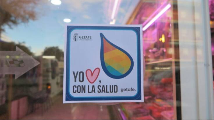 Alba Leo, concejala de Salud de Getafe, habla de la entrega de carnés para que personas con incontinencia urinaria puedan pasar al baño en comercios u hostelería