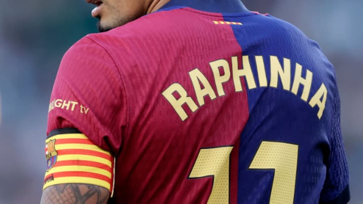 Recomiendan a Raphinha que se olvide del '10'
