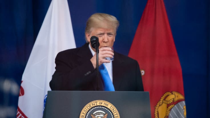 Trump amenaza con un 200% de aranceles a los vinos y espumosos europeos: España estaría afectada