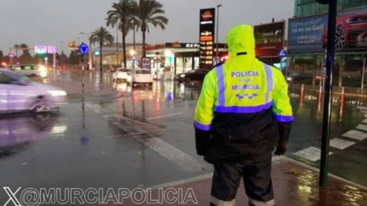 Los servicios municipales de Murcia están en prealerta ante el aviso amarillo por tormentas para esta tarde