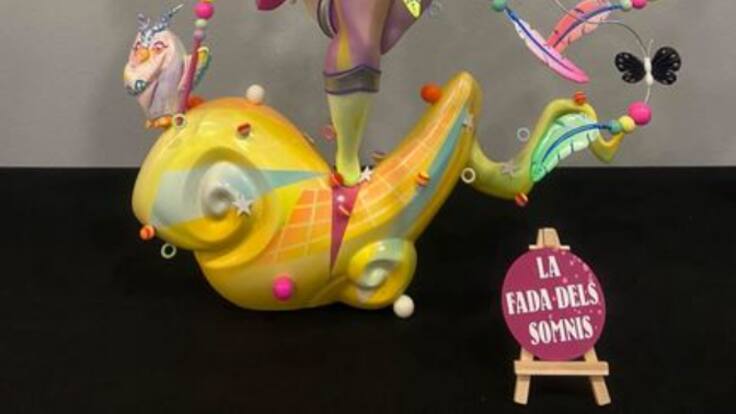Roban el Ninot Indultat de la Falla L'Alquerieta i Museu Faller de Gandia